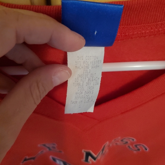 New never worn women's ole miss sweatshirt. Fleece lined. Size L but runs small - Picture 2 of 4